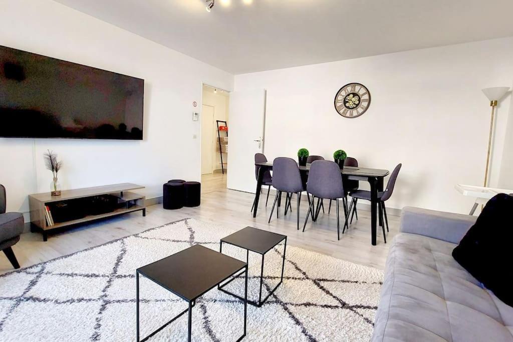 Cosy Home 2, 2 Chambres, 6 Personnes, 3 Min Gare, Parking Cergy Bagian luar foto