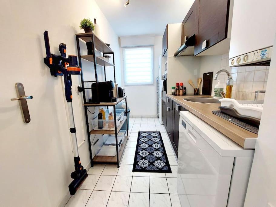 Cosy Home 2, 2 Chambres, 6 Personnes, 3 Min Gare, Parking Cergy Bagian luar foto